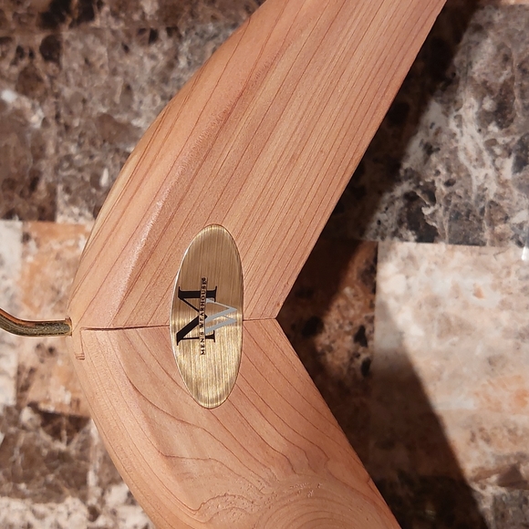 Cedar Suit/Jacket Hanger - Picture 2 of 2